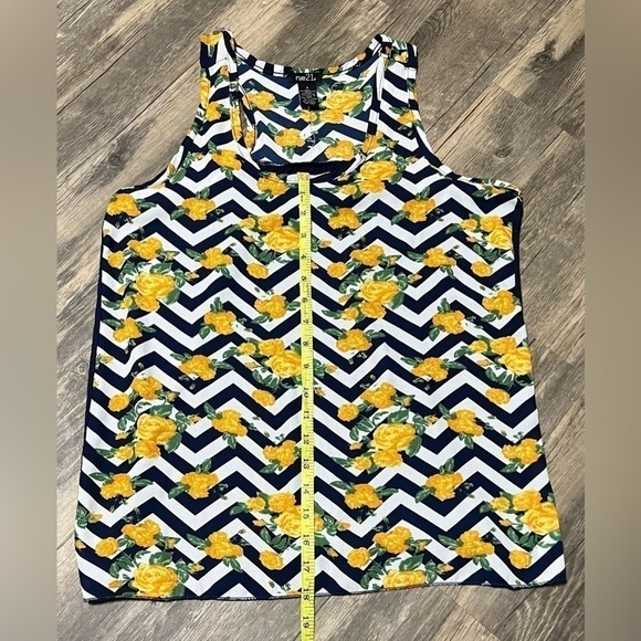 Rue21 Floral Razorback Tank Top (Sz S) - Picture 9 of 9
